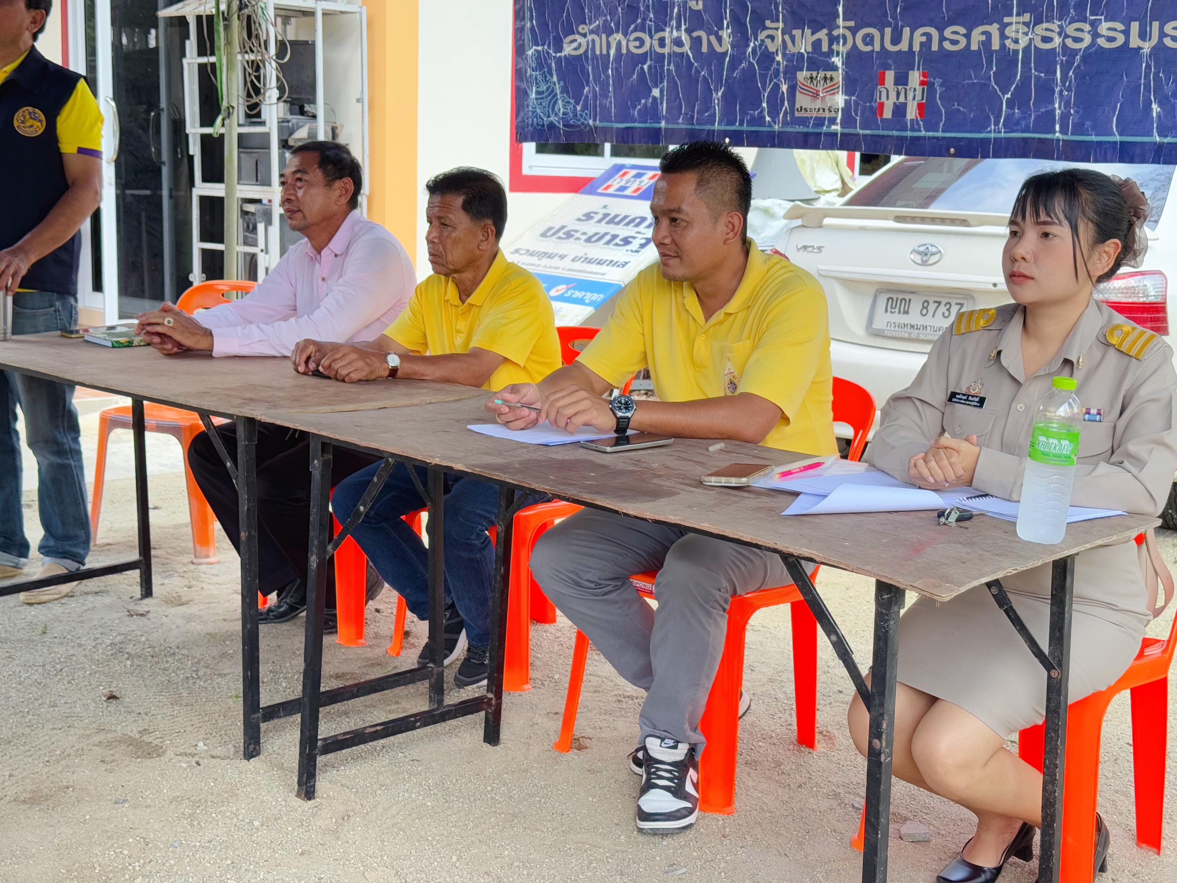 “ ประชุมหมู่บ้าน หมู่ที่ 5 ”
🗓️วันที่ 20 มกราคม 2568 เวลา 
นายกองค์การบริหารส่วนตำบลนากะชะ 
นายบุญฤทธิ์ อัคคี พร้อม นายประทีป สรรเพ็ชร์
รองนายกองค์การบริหารส่วนตำบลนากะชะ 
เข้าร่วมประชุมเพื่อรับฟังปัญหาความเดือดร้อนต่างๆของประชาชน

#องค์การบริหารส่วนตําบลนากะชะ