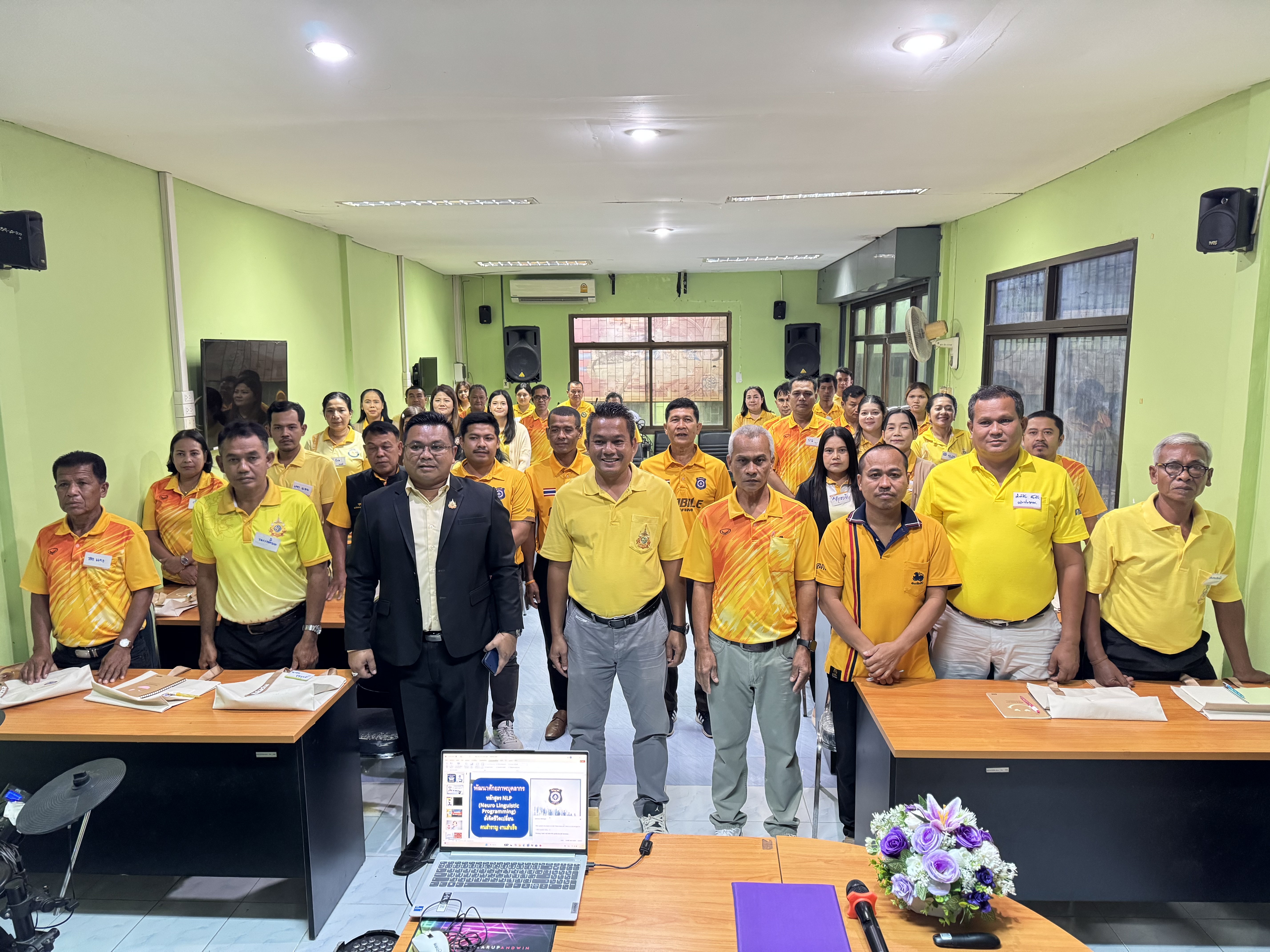 โครงการอบรมเพิ่มประสิทธิภาพในการปฏิบัติงาน
ของ คณะผู้บริหาร สมชิกสภาฯ พนักงานส่วนตำบล ลูกจ้างประจำ         
        และพนักงานจ้าง องค์การบริหารส่วนตำบลนากะชะ 
                     ประจำปีงบประมาณ พ.ศ.2568
                       วันที่ 8 กันยายน 2568

#คนสำราญงานสำเร็จ2😁🫶🏻👬👫👭🤝